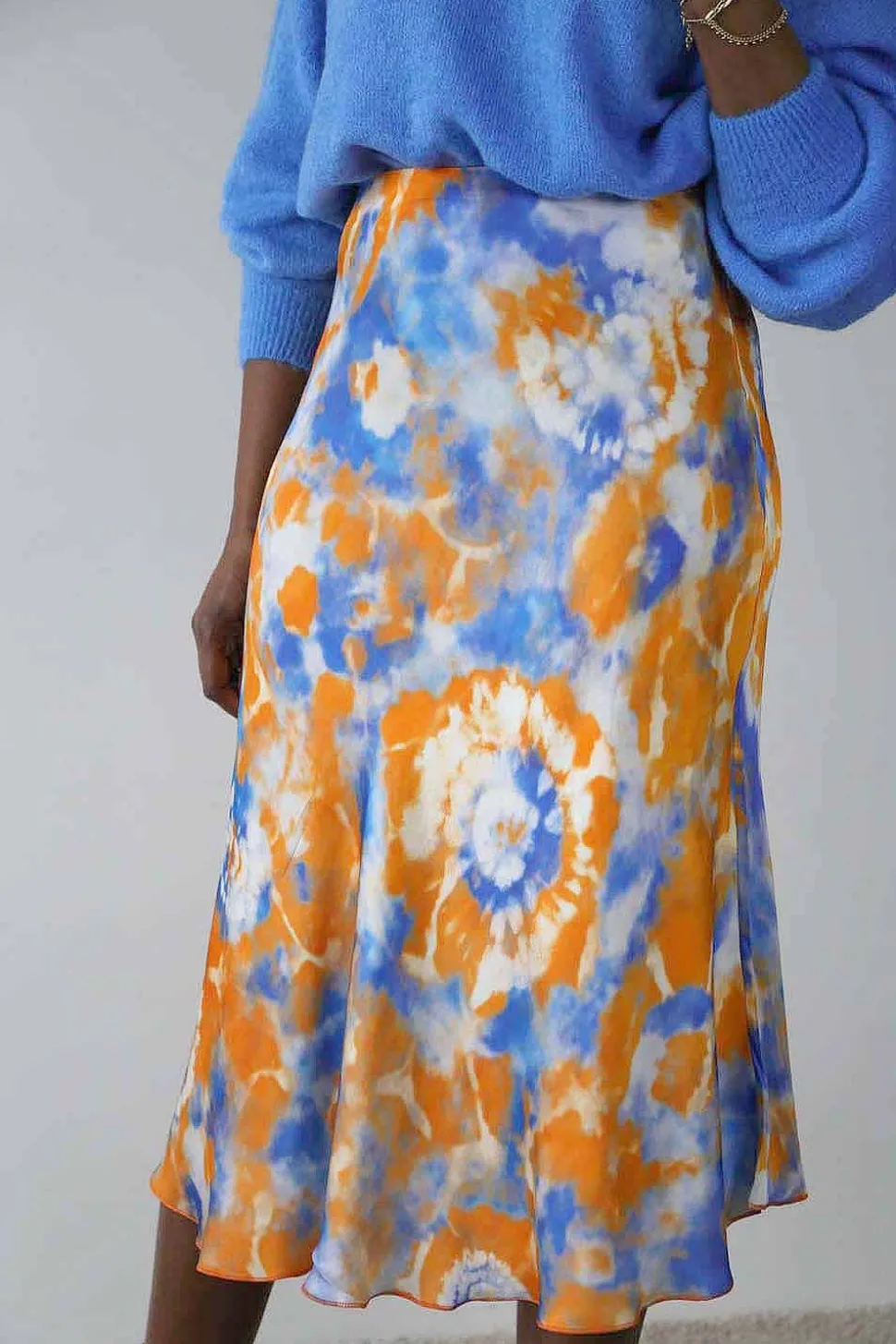 Jupe Midi Satinee Orange Gina